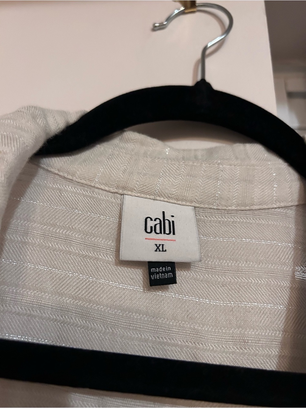 Coastal Grandma Linen blouse with side button details - Picture 3 of 5